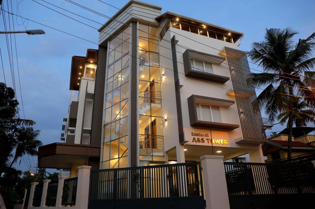 Kira Palace Residency Hotel Ernakulam Zewnętrze zdjęcie