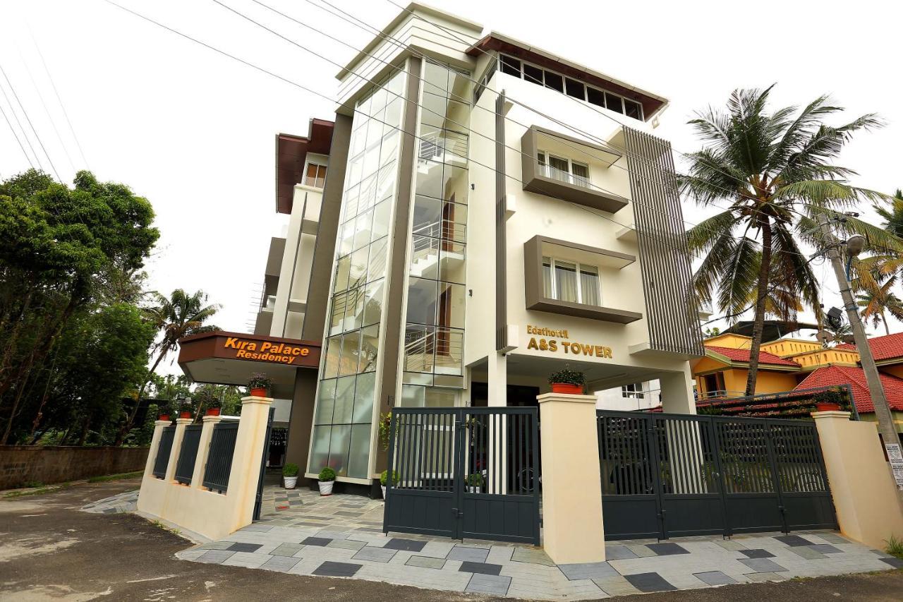 Kira Palace Residency Hotel Ernakulam Zewnętrze zdjęcie